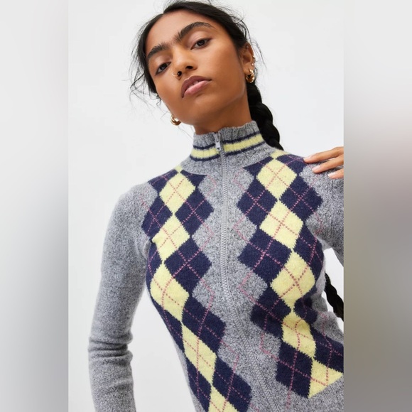 URBAN OUTFITTERS BDG Clarke Argyle Zip-Up Sweater - Picture 2 of 12